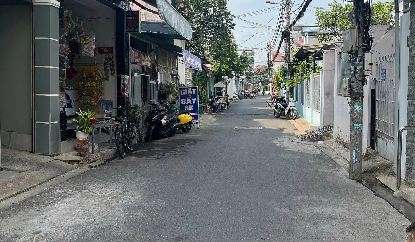 Cơ hội sở hữu nhà mặt phố Phú Thuận giá tốt với thang máy hiện đại... Bán nhà mặt phố tại Phú Thuận, Hồ Chí Minh 01