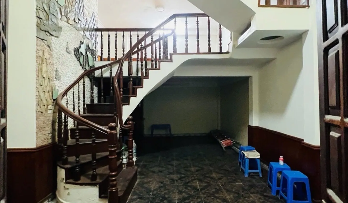 Nhà 5 tầng lô góc, ô tô vào nhà, quận Đống Đa... Bán nhà riêng tại Láng, Hà Nội 01