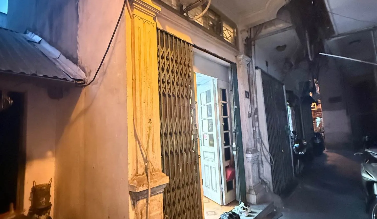NHÀ PHỐ THỊNH HÀO, TÔN ĐỨC THẮNG, CHỦ NHÀ THIỆN CHÍ GIÁ CẢ HỢP LÝ... Bán nhà riêng tại Ô Chợ Dừa, Hà Nội 01