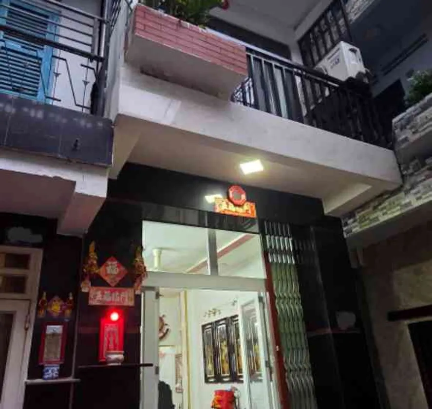 Bán nhà 3 tầng diện tích 24m2 gần chợ Kim Biên, Quận 5, giá tốt... Bán nhà riêng tại Chợ Lớn, Hồ Chí Minh 01