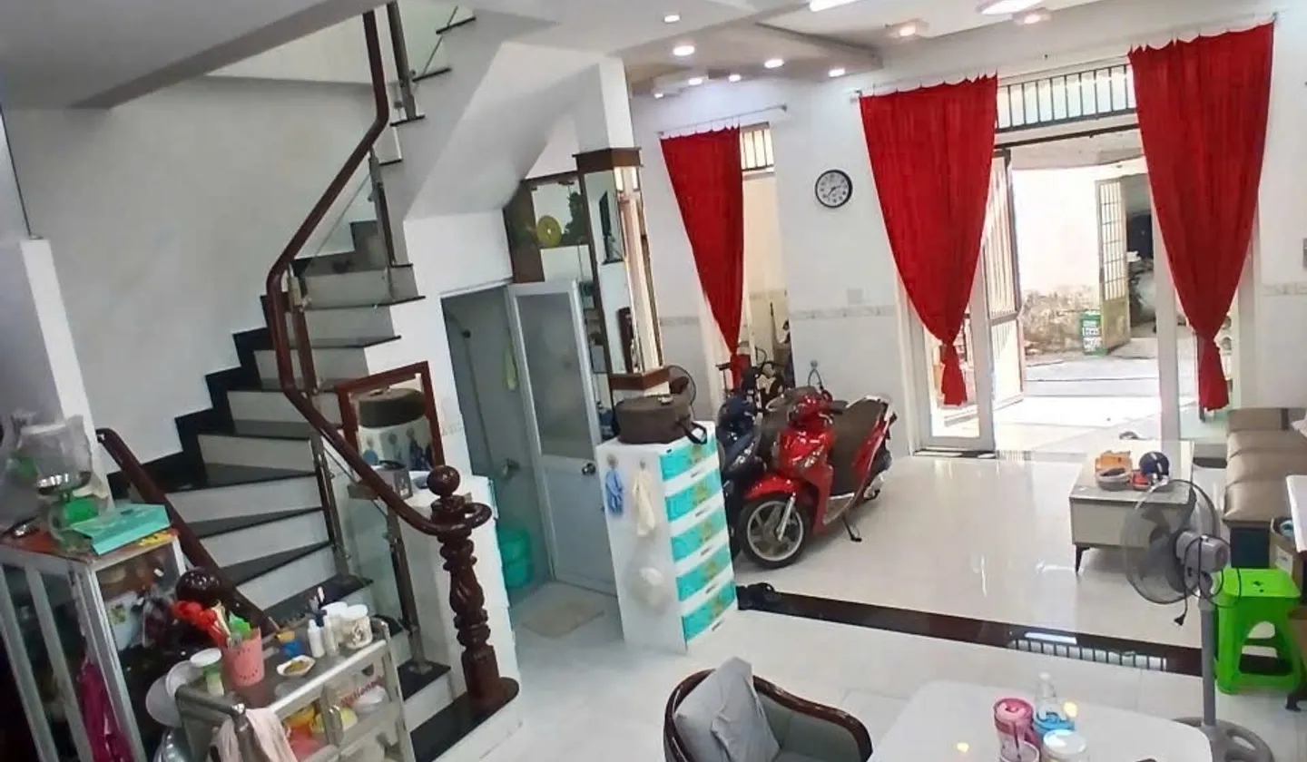 Bán nhà 3 tầng mặt tiền 6m tại phường Tân Quý, giá 4,8 tỷ... Bán nhà riêng tại Bình Tân, Hồ Chí Minh 01