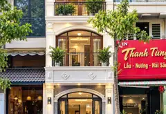 - Vị trí: Nhà nằm trên tuyến đường thương hiệu thuộc Phường 2 Quận 3. Vị trí siêu đẹp, ngay sát vòn... Bán nhà mặt phố tại Bàn Cờ, Hồ Chí Minh 01