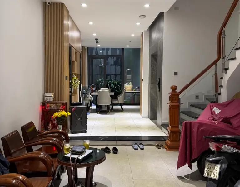 Cơ hội sở hữu nhà phố hiện đại có thang máy và gara xe tại trung tâm Tân Bình... Bán nhà riêng tại Tân Bình, Hồ Chí Minh 01