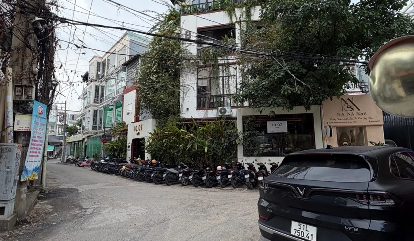 CẦN ĐẤT RỘNG XÂY NHÀ HẺM XE HƠI 50M2 NHỈNH 6TỈ – TRUNG TÂM BÌNH THẠNH – DIỆN TÍCH KHỦNG NGANG 4M... Bán nhà riêng tại Gia Định, Hồ Chí Minh 01