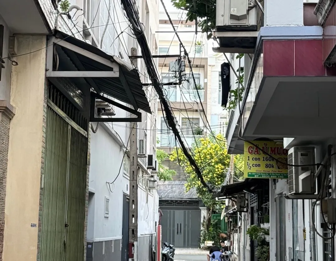 Nhà 2 tầng Phú Thạnh giá hấp dẫn, vừa ở vừa đầu tư... Bán nhà riêng tại Phú Thạnh, Hồ Chí Minh 01