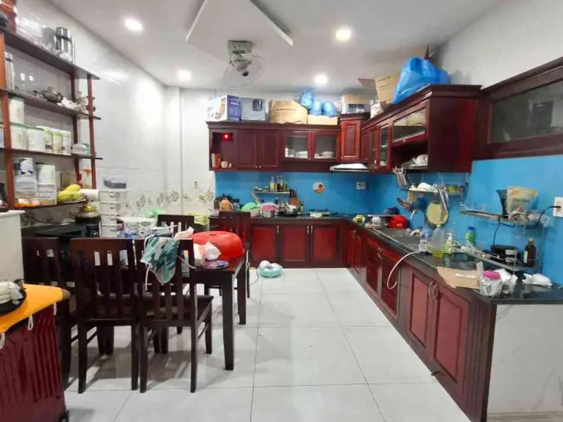 ✅ Kết cấu: Số tầng: 4 (gồm 1 trệt, 3 lầu, ban công, sân thượng …) đúc BTCT chắc chắn, có PK, bếp, 4... Bán nhà riêng tại Bình Tân, Hồ Chí Minh 01