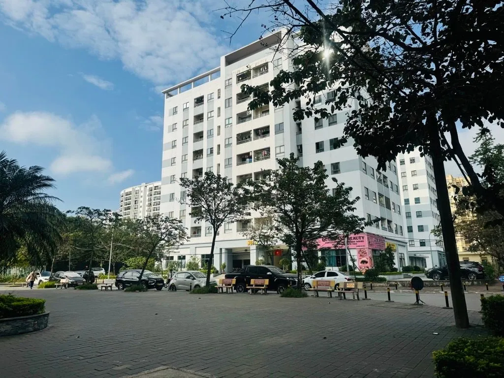 Căn hộ chung cư lô góc tại Sài Đồng, 73.3m², giá 4.2 tỷ chủ máu bán còn thương lượng... Bán căn hộ chung cư tại Phúc Lợi, Hà Nội 01