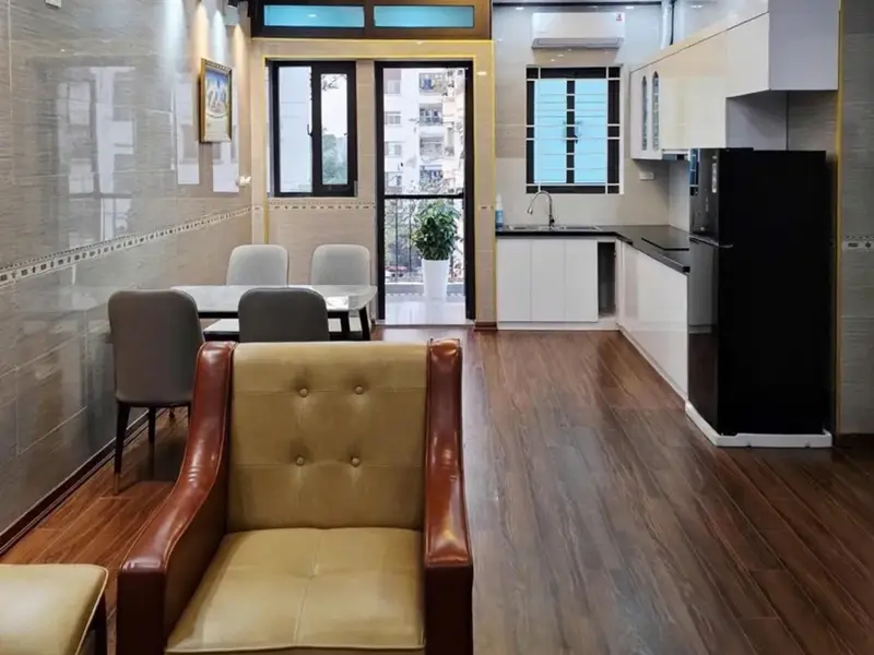 VỊ TRÍ NHÀ ĐẸP - GẦN CHỢ- GẦN TRƯỜNG -NGAY UBND - XUNG QUANH KINH DOANH SẦM UẤT 
 nhà H4 tầng 4 phò... Bán căn hộ chung cư tại Việt Hưng, Hà Nội 01