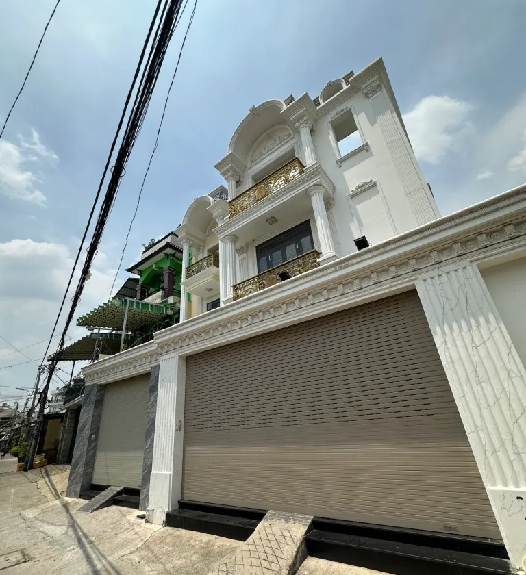 Cơ hội giảm giá đặc biệt nhà rộng 136m2 ngay Tân Thới Nhất Quận 12... Bán nhà riêng tại Đông Hưng Thuận, Hồ Chí Minh 01