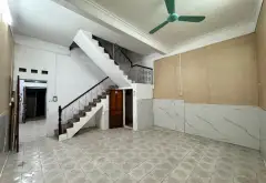 Nhà 2 tầng mặt tiền rộng, ô tô tránh, xây tòa 7 tầng dễ dàng tại Việt Hưng... Bán nhà riêng tại Việt Hưng, Hà Nội 06
