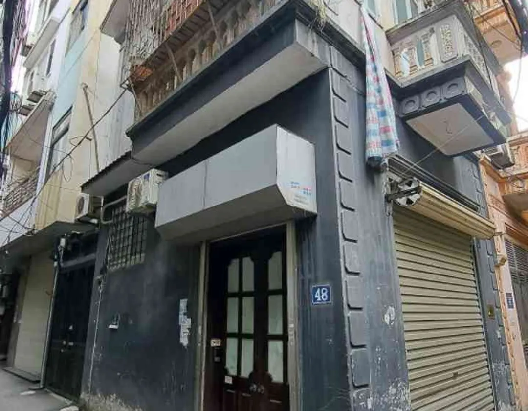 Nhà 5 tầng lô góc vị trí trung tâm quận Cầu Giấy... Bán nhà riêng tại Cầu Giấy, Hà Nội 01