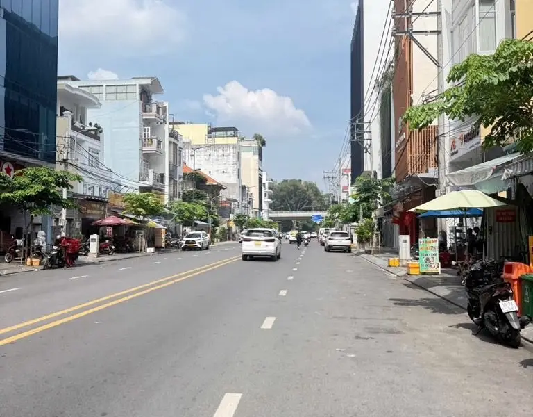 Nhà 4 Tầng Nổi Bật Quận 10, Giá Mới Siêu Hấp Dẫn... Bán nhà riêng tại Hòa Hưng, Hồ Chí Minh 01