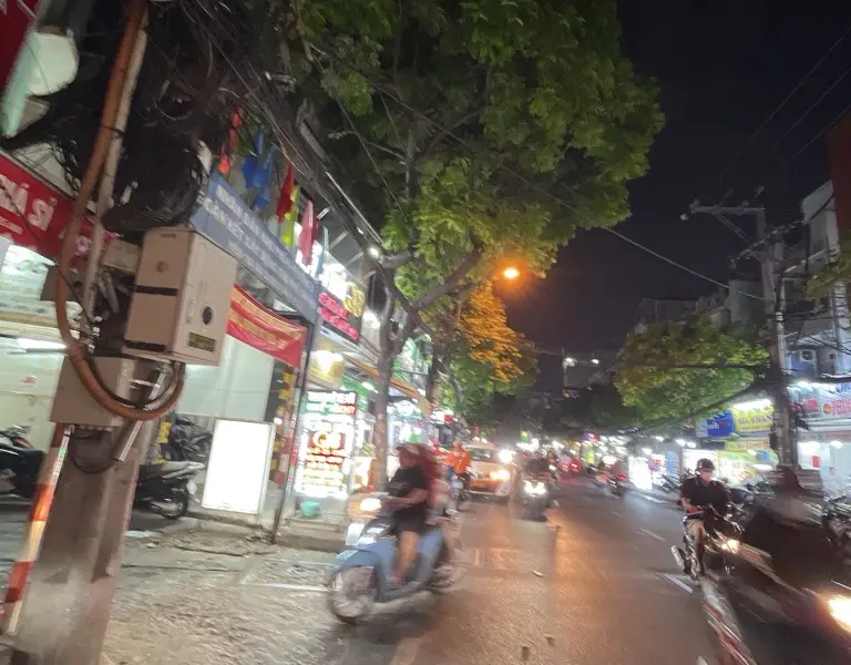 Nhà 3 tầng kiên cố, Chủ bán nhanh giá tốt tại Quận 8 - Cơ hội sở hữu ngay hôm nay. Sổ Hồng riêng.... Bán nhà riêng tại Chánh Hưng, Hồ Chí Minh 01