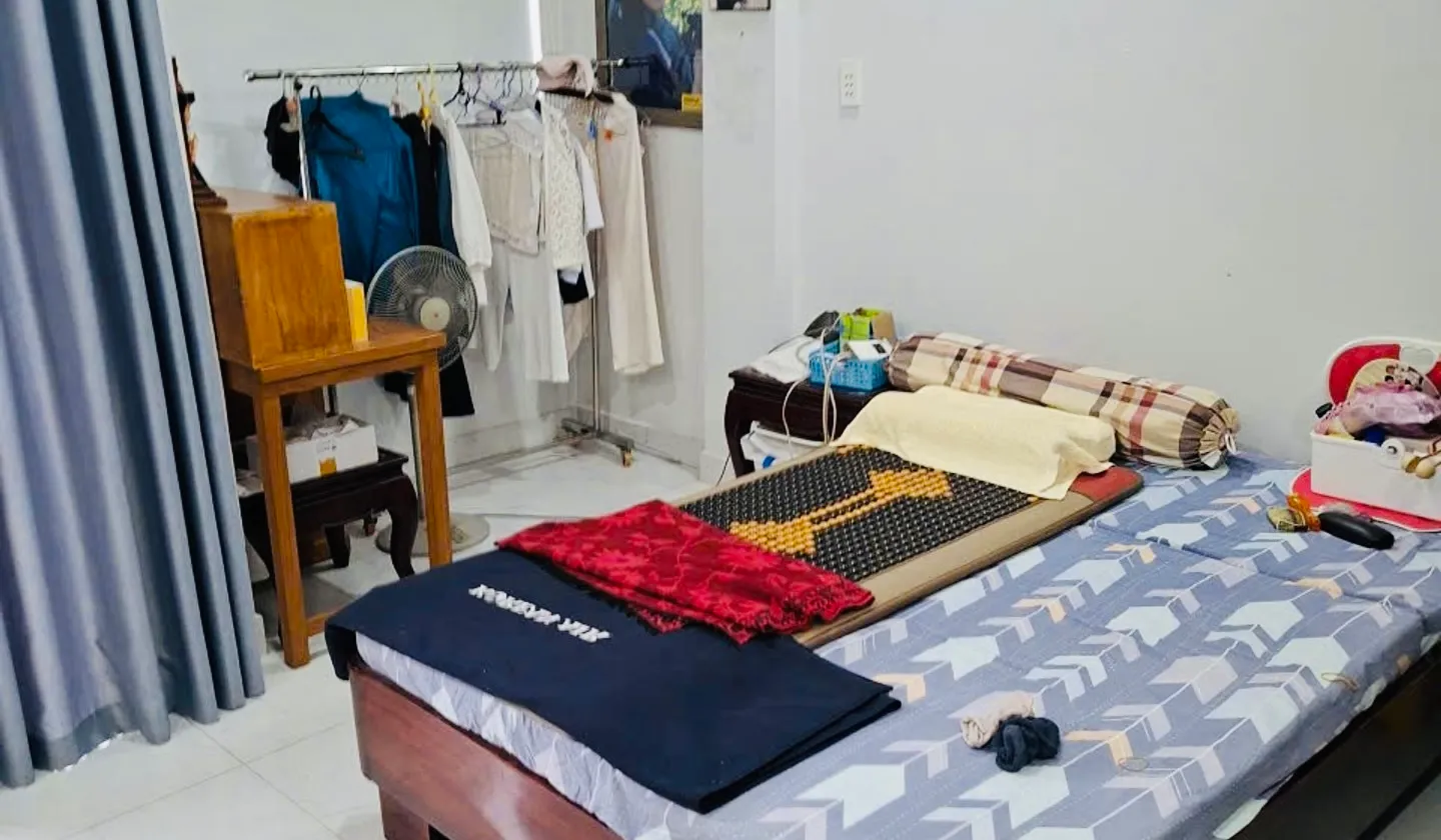 LÂM VĂN BỀN – 40M2 – HẺM NHỰA XE HƠI – 2PN - 4,7 TỶ... Bán nhà riêng tại Tân Thuận, Hồ Chí Minh 01