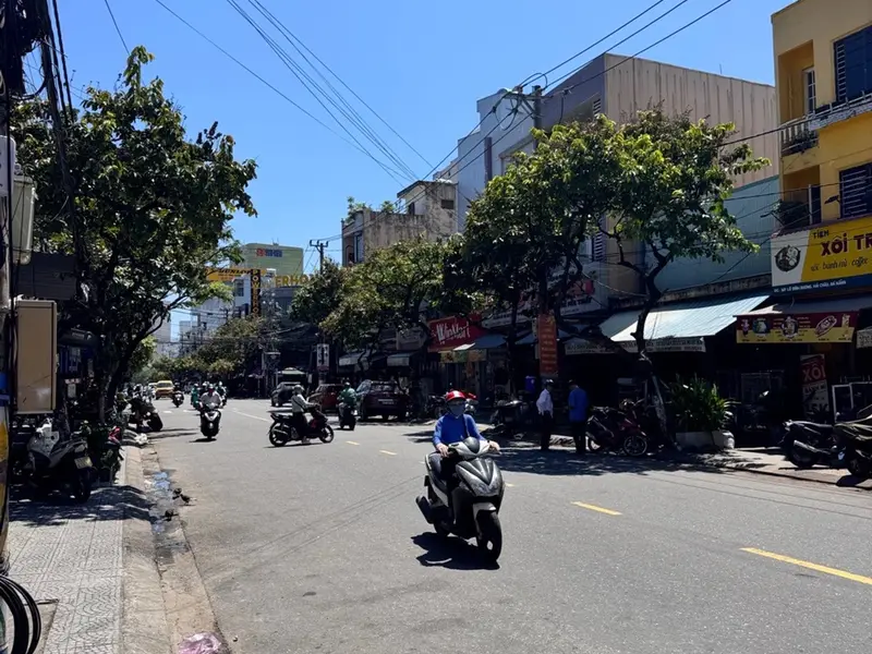 Bán nhà mặt phố lô góc trung tâm Hải Châu, gần ngã ba Ông Ích Khiêm, Hè rộng, kinh doanh tốt... Bán nhà mặt phố tại Hải Châu, Đà Nẵng 01