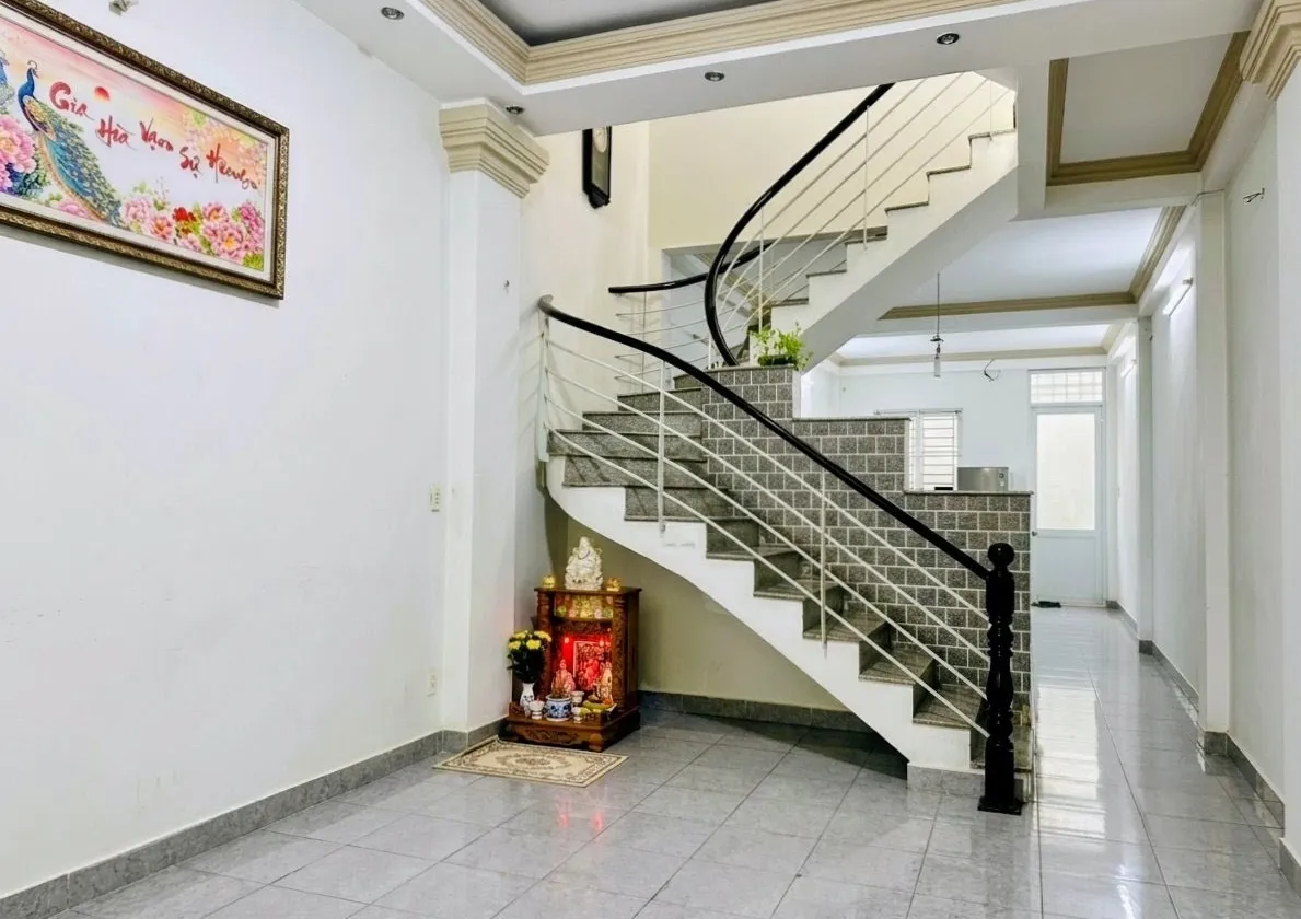 Nhà Tân Bình - Phạm Phú Thứ, 3 tầng ở ngay - CHDV …, ngang hơn 4m - dài 17m – 9 tỷ.... Bán nhà riêng tại Bảy Hiền, Hồ Chí Minh 01