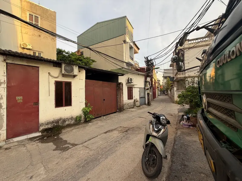 BÁN ĐẤT TẶNG NHÀ - ĐƯỜNG THÔNG Ô TÔ TRÁNH - 50M - GIÁ NHỈNH 7 TỶ... Bán nhà riêng tại Nam Phù, Hà Nội 01