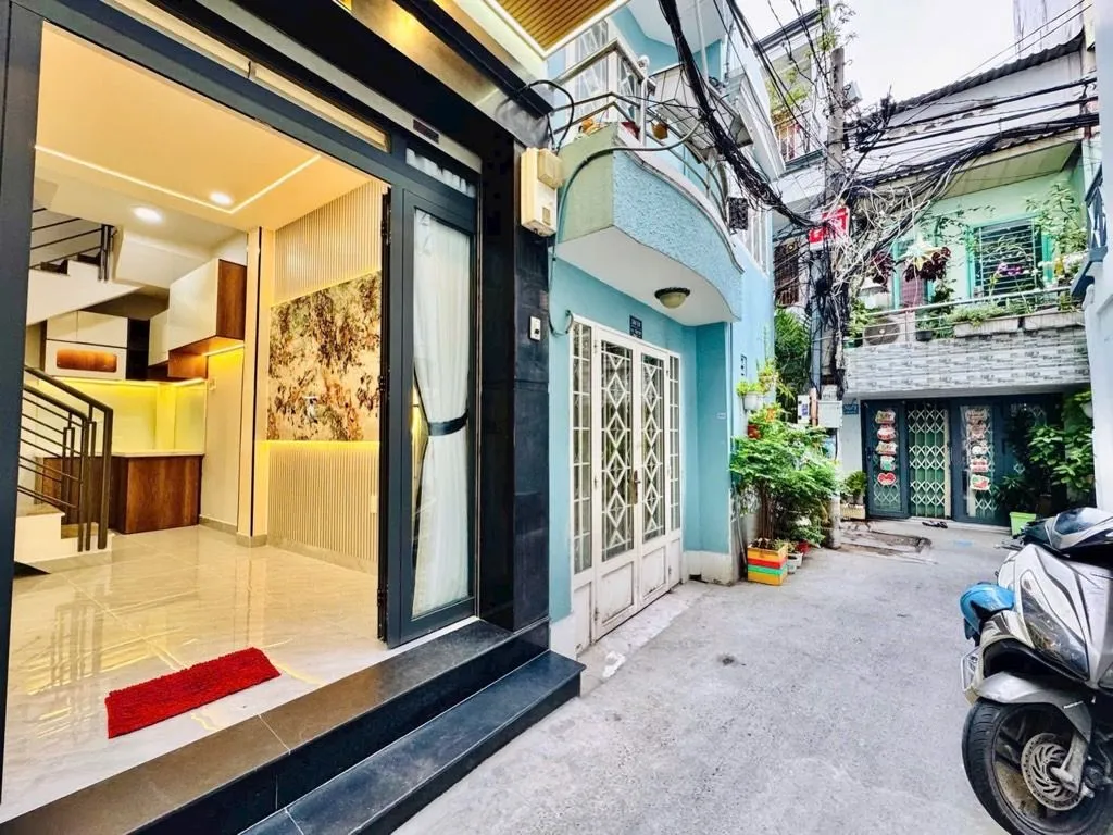 Bán nhà 4 Tầng BTCT trung tâm Phú Nhuận đã hoàn công giá 4.x tỷ... Bán nhà riêng tại Cầu Kiệu, Hồ Chí Minh 01