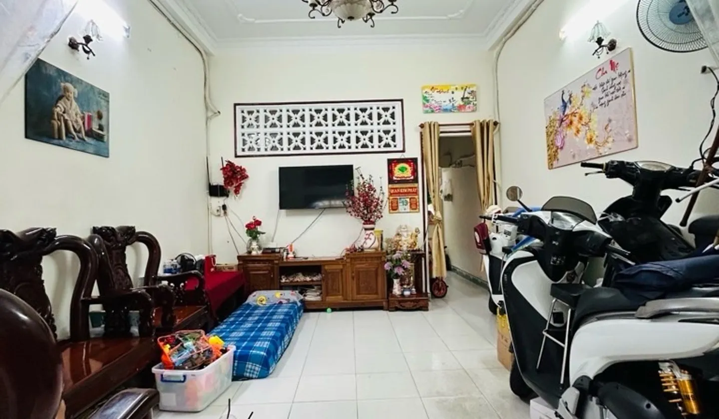 Bán nhà 2 tầng 3 phòng ngủ tại phường Tân Thuận, Hồ Chí Minh. Huỳnh Tấn Phát... Bán nhà riêng tại Tân Thuận, Hồ Chí Minh 01