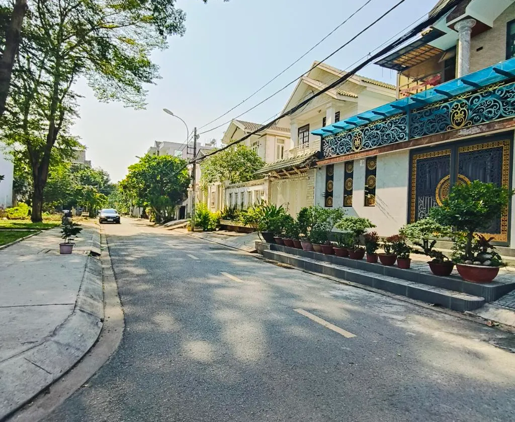 Nhà rộng mặt tiền hẻm gần KDC Gia Hòa - Giá ưu đãi chỉ 6 tỷ... Bán nhà riêng tại Bình Hưng, Hồ Chí Minh 01