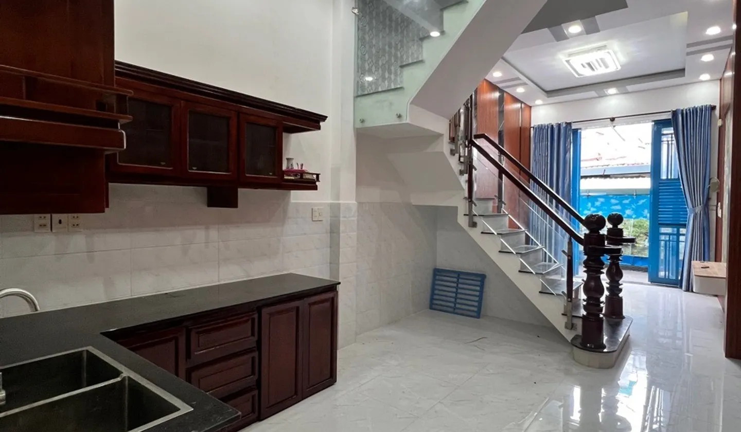 Nhà mới Phú Định - tiện nghi, thoáng mát, giá hợp lý... Bán nhà riêng tại Phú Định, Hồ Chí Minh 01