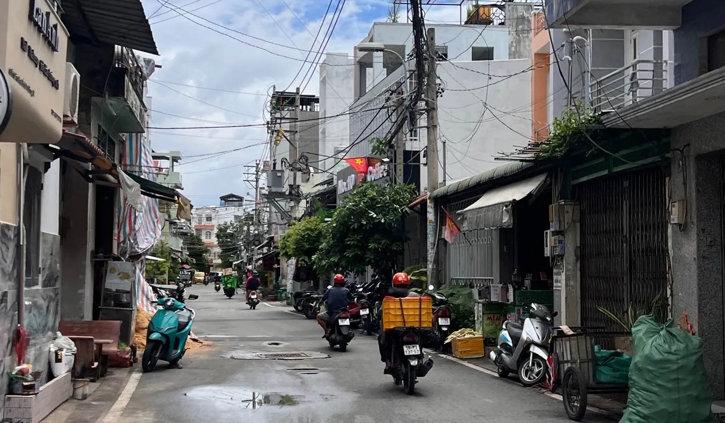 Nhà rộng mặt tiền 22m, thu nhập 110 triệu/tháng tại Bình Trị Đông... Bán nhà riêng tại Bình Trị Đông, Hồ Chí Minh 01