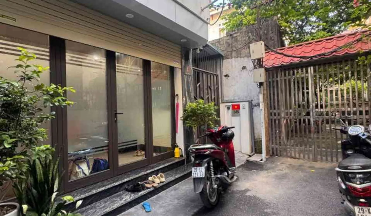 🏡 CĂN NHÀ GIA THỤY – LONG BIÊN – THANG MÁY – FULL NỘI THẤT – GIÁ TỐT NHẤT KHU VỰC
✨ Diện tích 42/... Bán nhà riêng tại Bồ Đề, Hà Nội 01