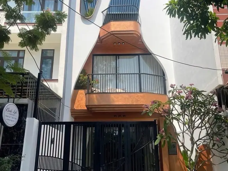 Bán nhà mặt phố 3 tầng, 3 ngủ, diện tích 100m² tại Hòa Xuân... Bán nhà mặt phố tại Hòa Xuân, Đà Nẵng 01