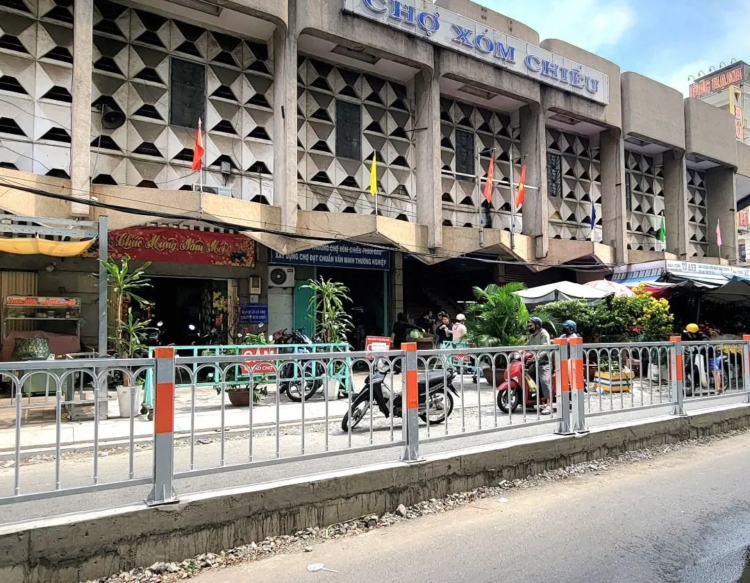 MẶT TIỀN ĐOÀN VĂN BƠ KINH DOANH - 6 TỶ TL... Bán nhà mặt phố tại Xóm Chiếu, Hồ Chí Minh 01