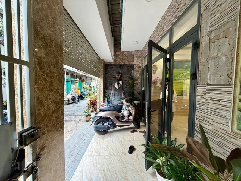 🔥 NGANG 6M VUÔNG A4 – HẺM Ô TÔ THÔNG – CHỈ 8,99 TỶ TL 🏡 Nguyễn Kiệm, P. Hạnh Thông, TP.HCM –... Bán nhà riêng tại Hạnh Thông, Hồ Chí Minh 01
