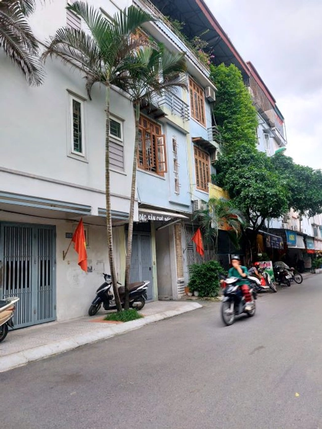 BÁN ĐẤT TẶNG NHÀ HOÀNG CẦU 40M2 MẶT TIỀN HƠN 5M, NGÕ Ô TÔ THÔNG TỨ TUNG tại Hà Nội 01