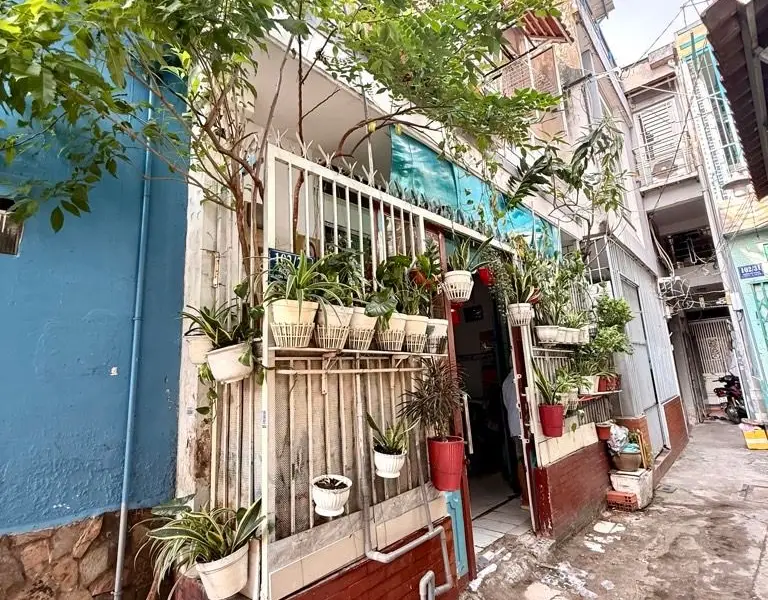 Nhà 2 tầng có sổ hẻm xe tải, Tân Sơn Nhì giá hời... Bán nhà riêng tại Tân Sơn Nhì, Hồ Chí Minh 01