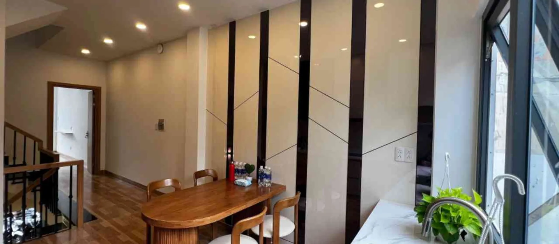 Nhà 2 tầng mặt tiền rộng, vị trí trung tâm Lê Đại Hành, thuận tiện di chuyển... Bán nhà riêng tại Minh Phụng, Hồ Chí Minh 01