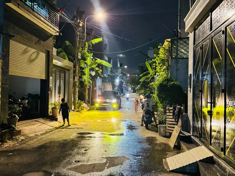 4.5Tỷ| Nhà 3 Tầng | DTSD 150m2 | cạnh chợ Long Trường Giá Tốt Có Dòng Tiền Thuê hàng Tháng... Bán nhà riêng tại Long Trường, Hồ Chí Minh 01