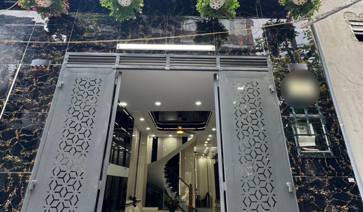 Nhà 4 tầng 6 phòng ngủ Quang Trung, giá 6.5 tỷ... Bán nhà riêng tại Thông Tây Hội, Hồ Chí Minh 01
