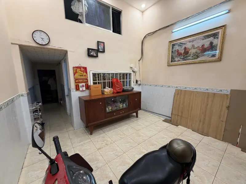 Nhà Phố Trung Tâm Đầy Tiềm Năng Gần Mặt Tiền Trần Hưng Đạo... Bán nhà riêng tại Chợ Quán, Hồ Chí Minh 01