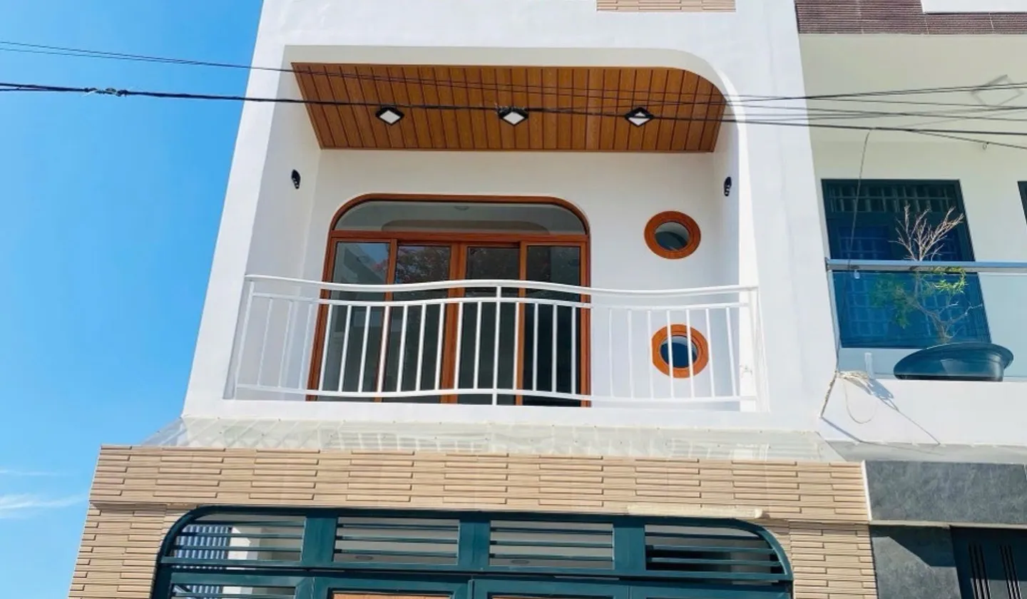Bán nhà riêng 3 tầng 5PN tại phường Long Trường, Nguyễn Duy Trinh, giá 5.95 tỷ... Bán nhà riêng tại Long Trường, Hồ Chí Minh 01