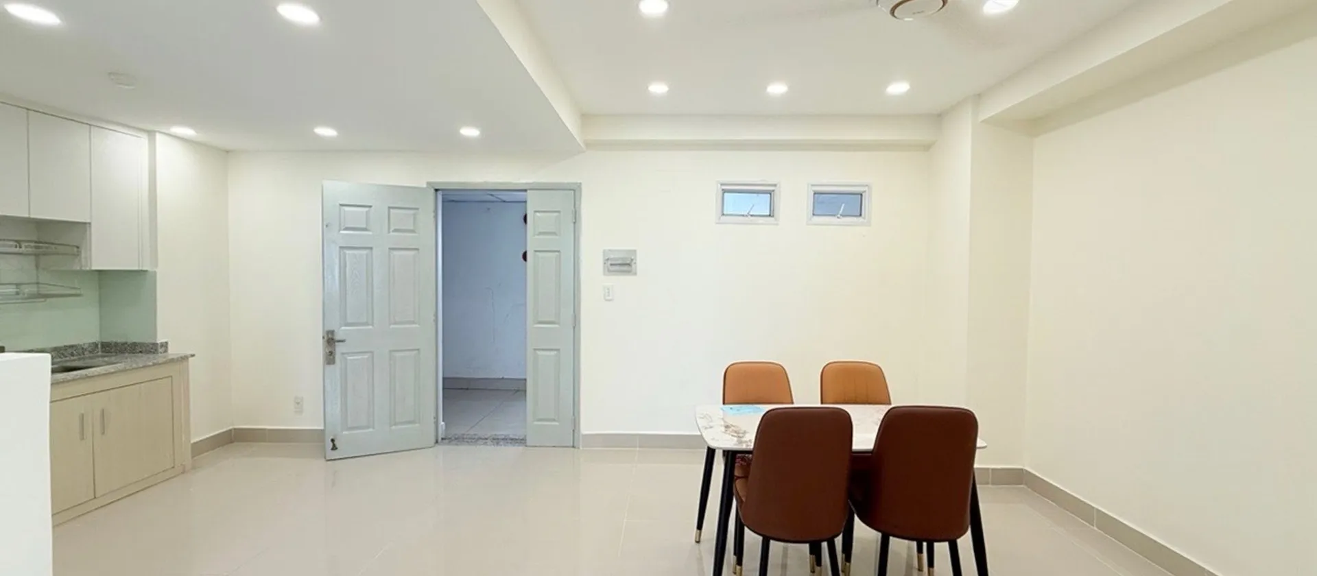 Bán căn hộ 2 phòng ngủ chung cư Bình Thạnh, diện tích 62m2, giá 3,7 tỷ... Bán căn hộ chung cư tại Bình Thạnh, Hồ Chí Minh 01