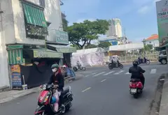 Bán nhà mặt phố Quận 8, diện tích 33.9m², giá 8.3 tỷ, mặt tiền 3.1m, sổ hồng riêng... Bán nhà mặt phố tại Phú Định, Hồ Chí Minh 01