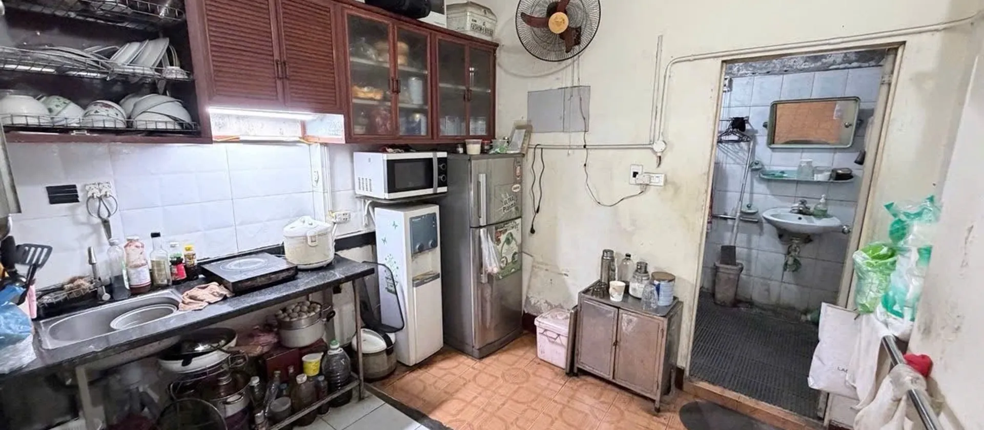 Bán nhà riêng 4 tầng tại Tây Hồ, gần Hồ Tây, mặt tiền rộng 5.8m... Bán nhà riêng tại Tây Hồ, Hà Nội 01