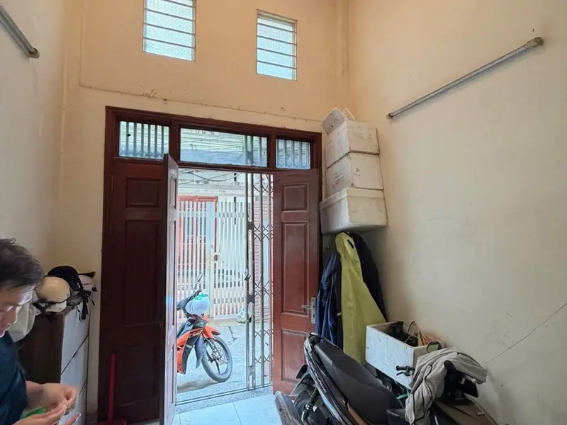 Tựu liệt. Hoàng Liệt: 31m2, 5 tầng, cạnh chợ Tựu Liệt, 6 tỷ còn thương lượng... Bán nhà riêng tại Hoàng Liệt, Hà Nội 01