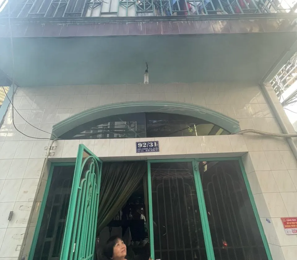 Nhà Lô Góc Sát Chợ Tân Bình, Không Gian Sống Thoáng Đã Sẵn Sàng... Bán nhà riêng tại Tân Hòa, Hồ Chí Minh 01