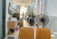 Nhà 3 tầng sang Chảnh, sát mặt tiền. Giá sốc, đàm phán nhanh... Bán owner_side tại An Hội Đông, Hồ Chí Minh 04