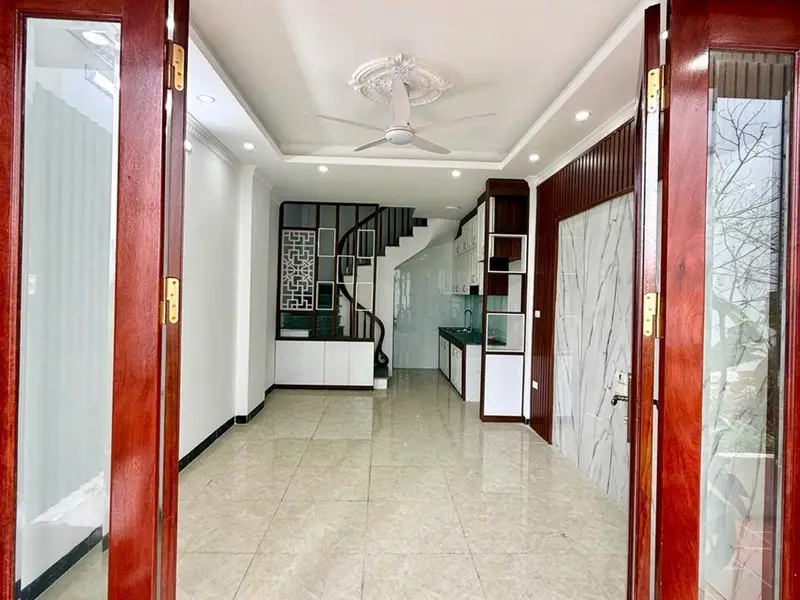 Nhà 5 tầng rộng rãi ở Long Biên, giá hời giảm ngay 350 triệu... Bán nhà riêng tại Long Biên, Hà Nội 01