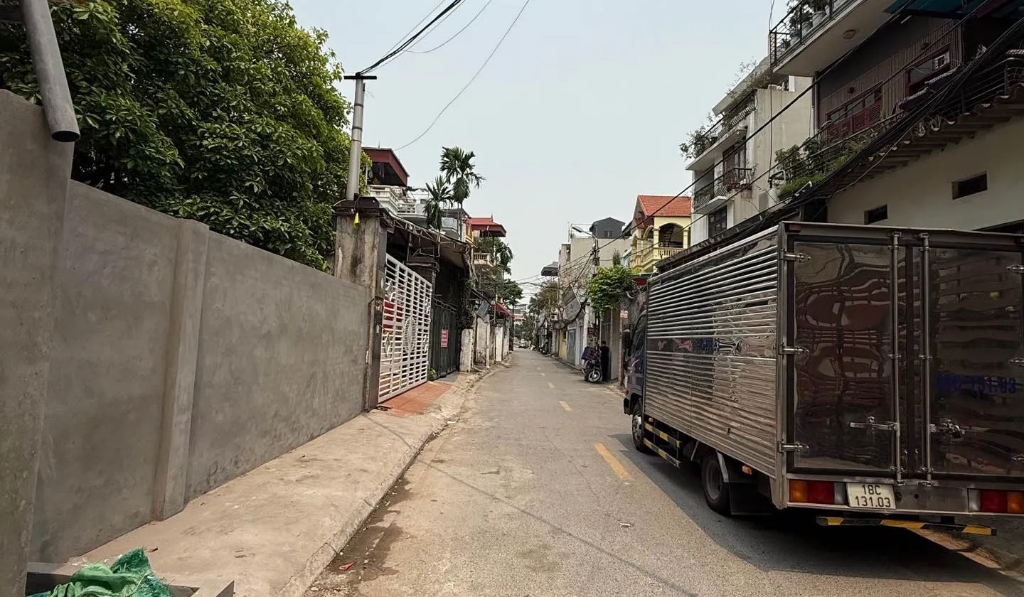 Nhà 6 tầng mới tinh, gần mặt phố ô tô, giá hạ chỉ 8.85 tỷ... Bán nhà riêng tại Việt Hưng, Hà Nội 01