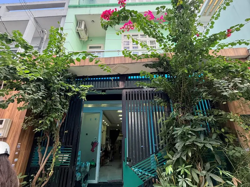 💰 11,95 TỶ | HẺM XE HƠI LÊ TRỌNG TẤN – 101M²
🏡 Ngang 5,5m × 20m | 4 tầng | 5PN | sân thượng
📍 Hẻ... Bán nhà riêng tại Tây Thạnh, Hồ Chí Minh 01