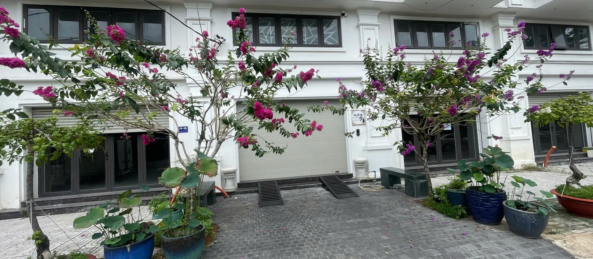 Shophouse 5 tầng mặt tiền khu chợ An Sương giá tốt... Bán Shophouse tại Đông Hưng Thuận, Hồ Chí Minh 01