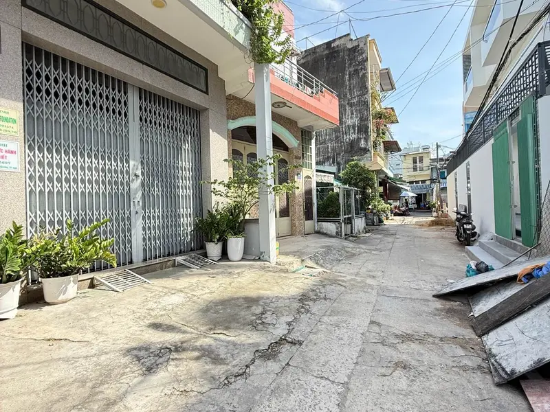 MẶT TIỀN NGAY TÔ HIỆU TÂN PHÚ - XE HƠI ĐỖ CỬA - 100M2 - NGANG 5M RỘNG THOÁNG - NHÀ MUA Ở LIỀN... Bán nhà mặt phố tại Tân Phú, Hồ Chí Minh 01