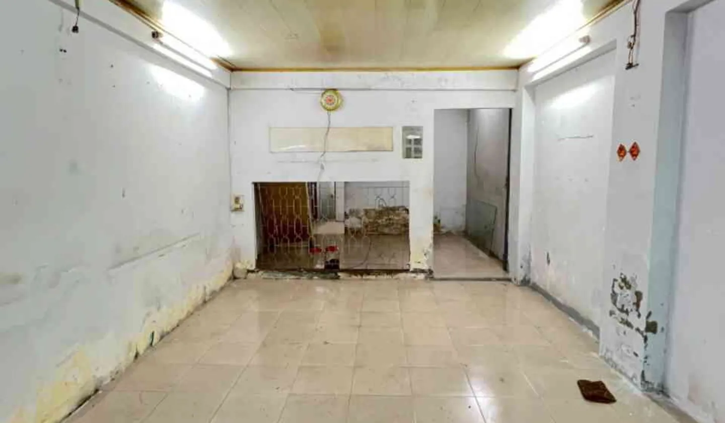 Bán nhà riêng 2 tầng hướng Tây Bắc tại phường Chánh Hưng, quận 8, diện tích 57m2... Bán nhà riêng tại Chánh Hưng, Hồ Chí Minh 01