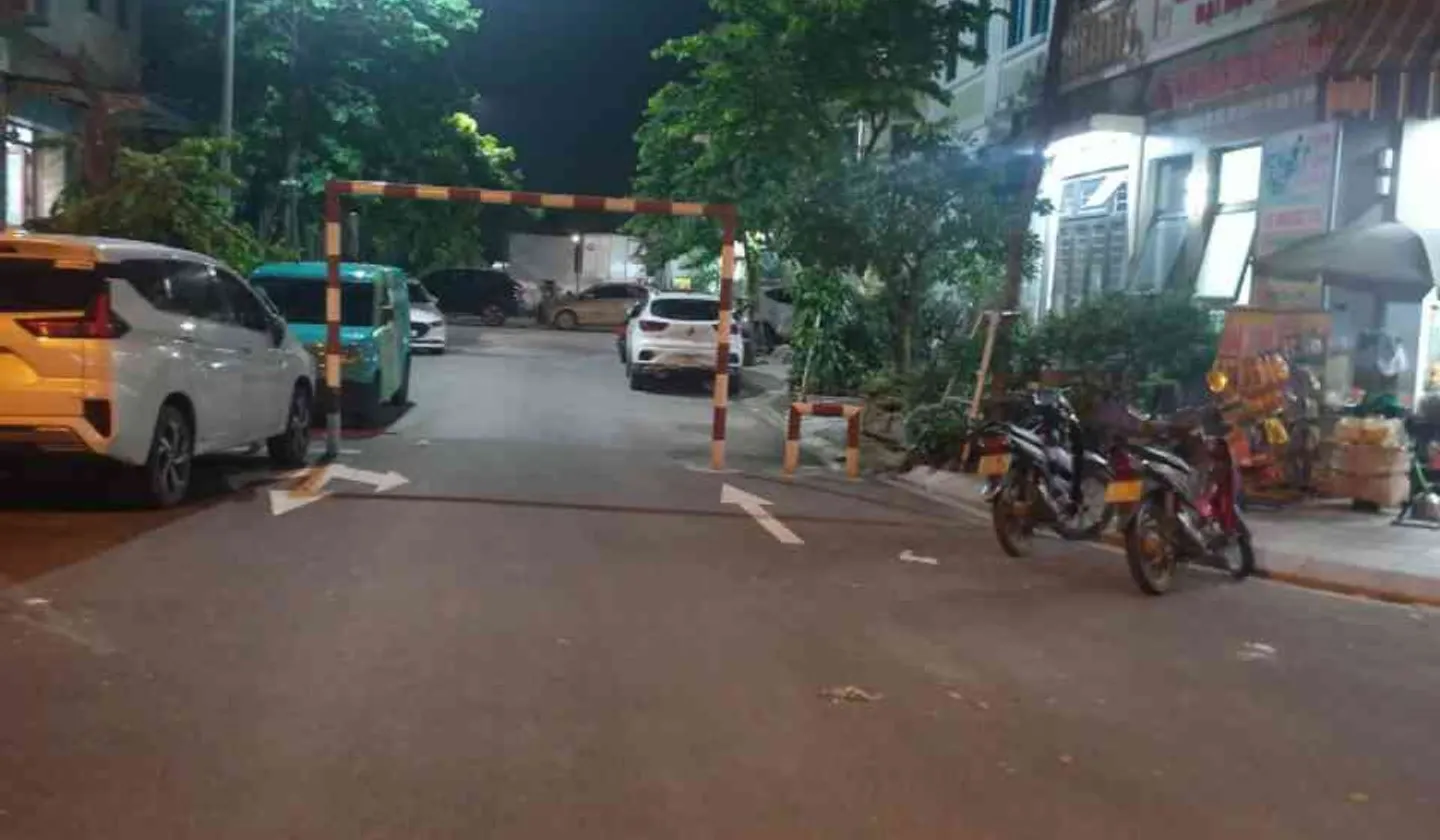 liền kề xinh xắn, trọn tiện nghi tại Phú Lương 63m 5 tầng mặt tiền 5m giá chỉ 13.x... Bán biệt thự, liền kề tại Kiến Hưng, Hà Nội 01